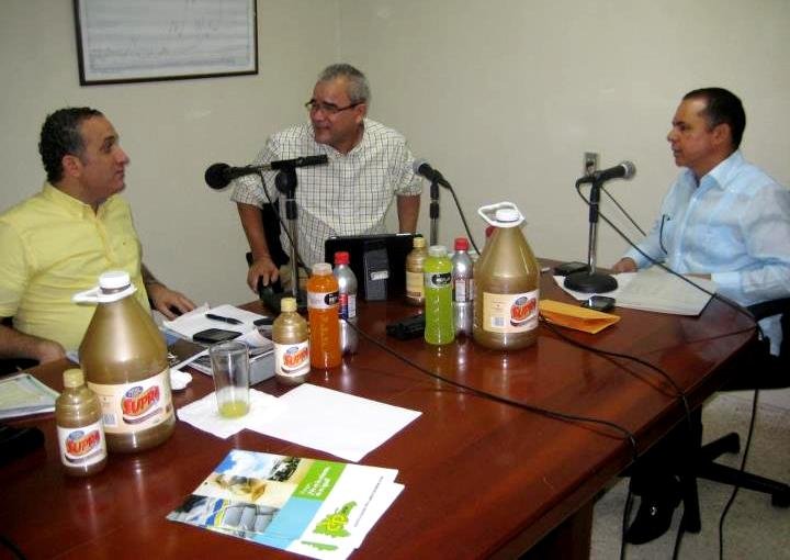 Licenciado Remberto Cruz participa de la programación especial de la emisora Z101